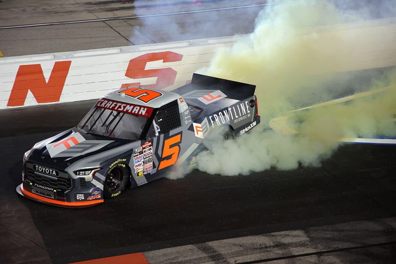 Corey Heim does a burnout at Darlington.
