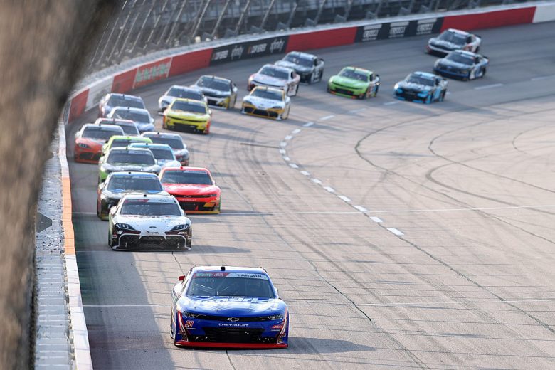 A general view of racing at Darlington.