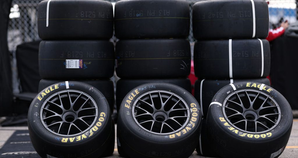 金谷さん専用　Goodyear Eagle 15インチ NASCARタイヤセット Goodyear tire notes: Familiar sets on tap for Martinsville | NASCAR