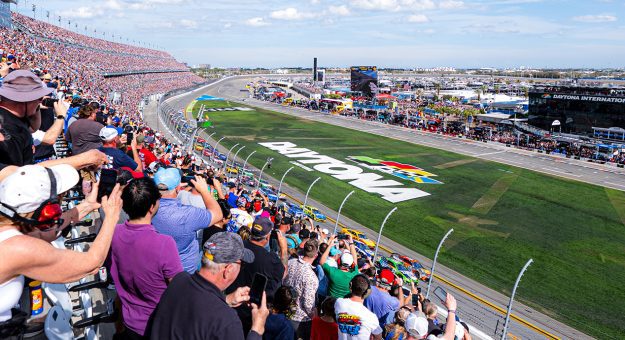 Vote now for the Daytona 500 as USA Today's Best Motorsports Race