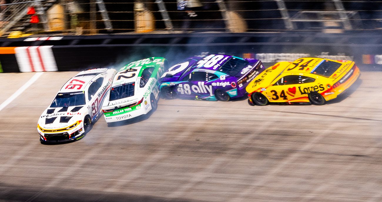 alex bowman crashes at bristol