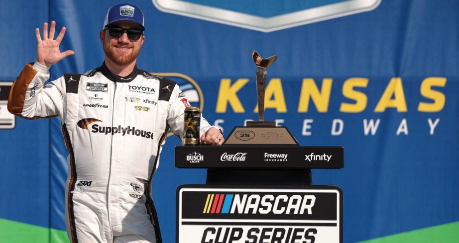 Tyler Reddick poses in Victory Lane.