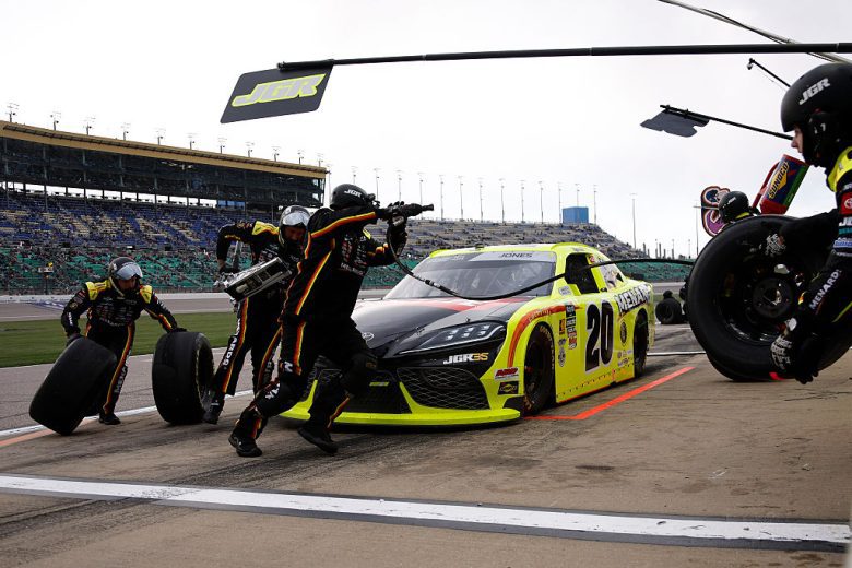 Brandon Jones pits at Kansas.