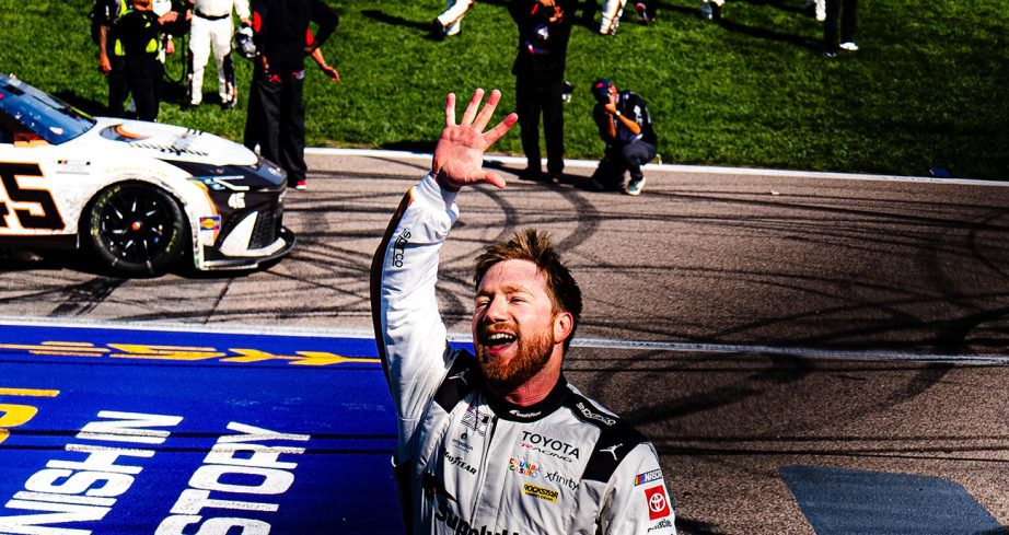 reddick celebrates