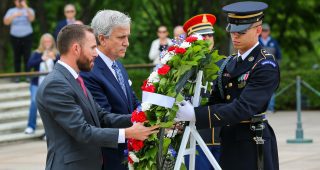 Promo Image for Ross Chastain visits Arlington National Cemetery, lays wreath at Tomb of the Unknown Soldier