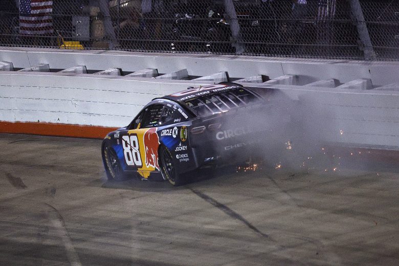 Connor Zilisch gets into the wall at Nashville.