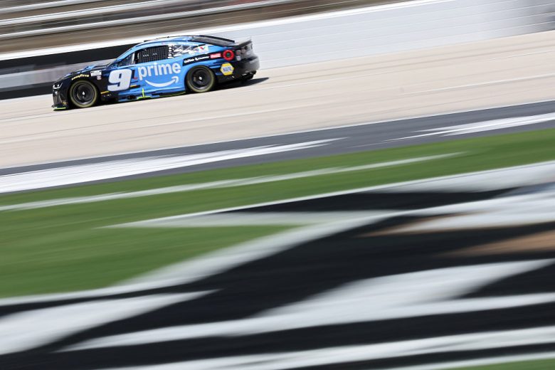 Chase Elliott drives at Texas.