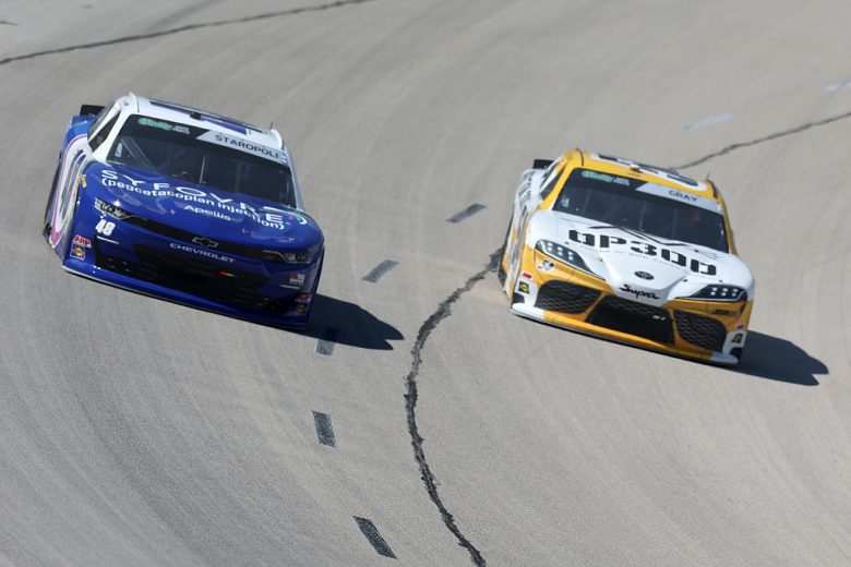 Patrick Staropoli and Taylor Gray drive at Texas.