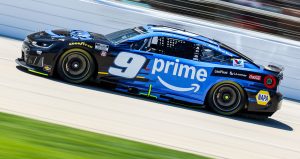 Chase Elliott competes in a NASCAR Cup Series race at Texas.