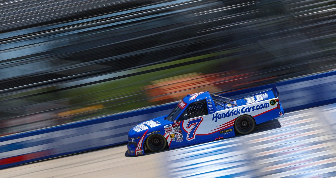 Getting 'Rowdy' early: Busch wins Stage 1 shootout | NASCAR