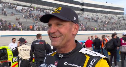 Bowyer jokes after tough Dover race: ‘I guess we didn’t suck’
