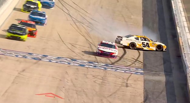 Gray crashes after contact with Chastain