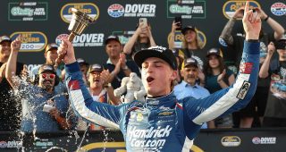 Promo Image for Day charges past Allgaier at Dover, ices second O'Reilly Series win