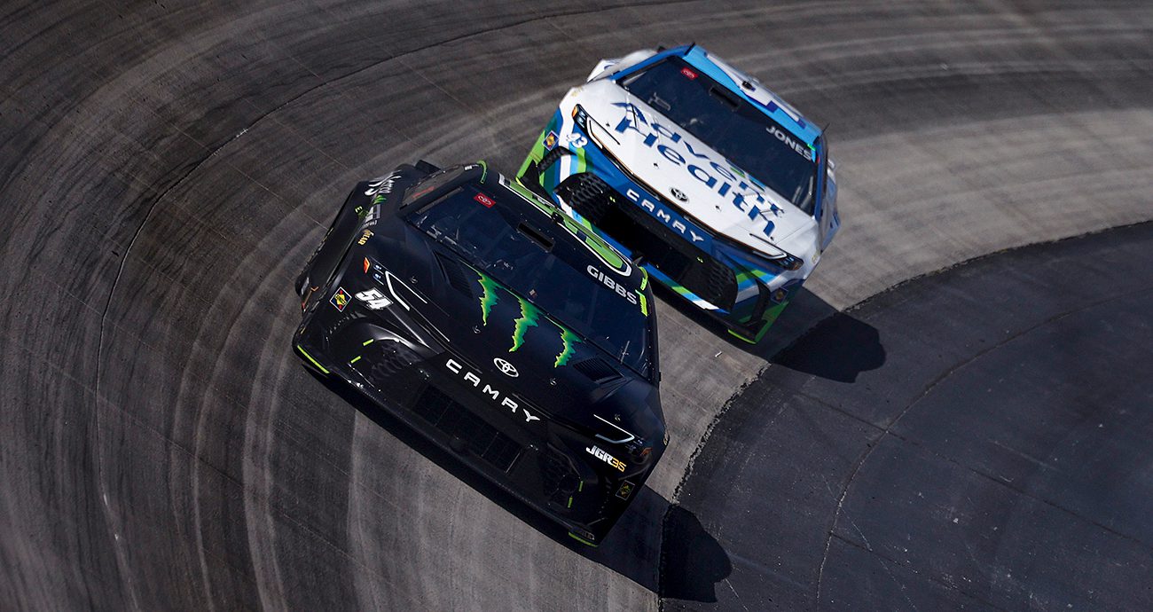ty gibbs drives in the resin at dover