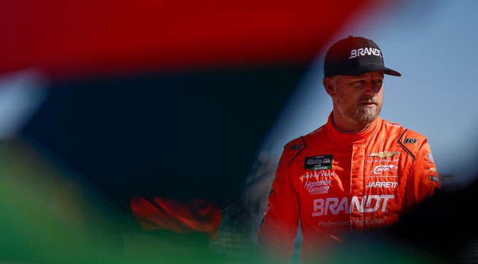 Featured image for Allgaier unable to hold off resurgent Day, finishes runner-up at Dover