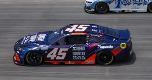 tyler reddick wins segment 2 at the dover all-star race