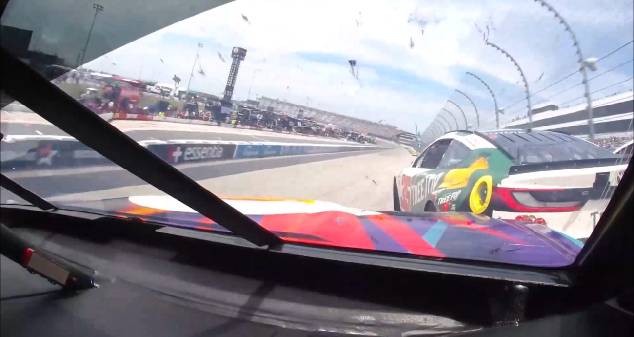 Promo Image for Bowman gets into Herbst before second multicar wreck