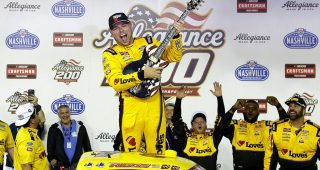 Promo Image for Recap: Riggs wins final-lap thriller at Nashville