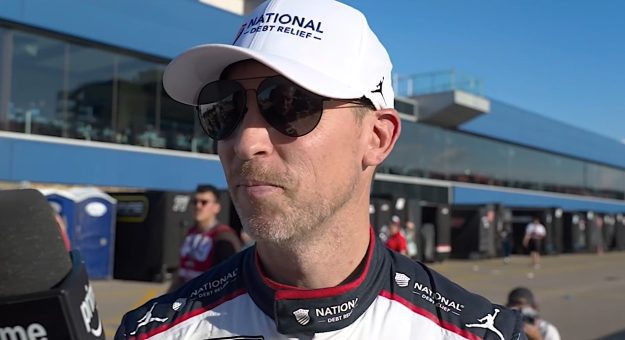 Hamlin snatches Michigan pole from Hocevar