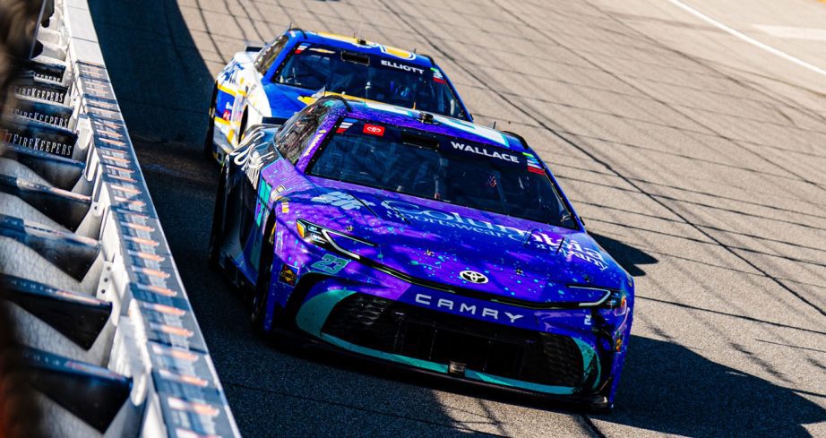 Bubba Wallace and Chase Elliott race at Michigan.