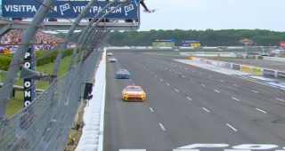 Promo Image for Hamlin seals deal on three straight Cup wins for first time