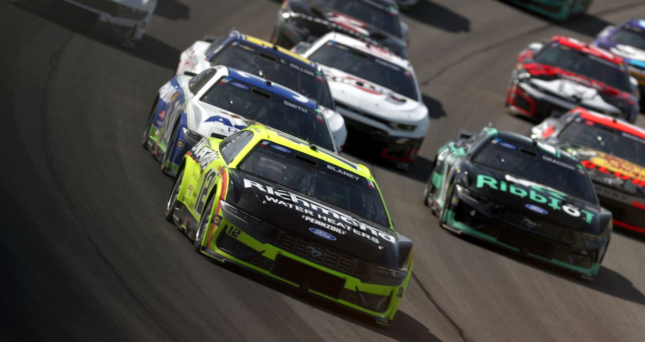 Ryan Blaney drives a Ford at Michigan in a NASCAR Cup Series race.