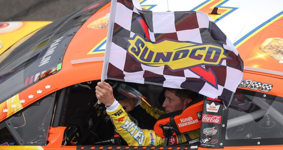 Hamlin waves checkered flag.