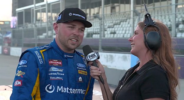 Riggs dubs himself 'Layne van Riggsbergen' after Coronado victory