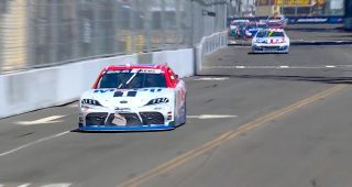 Promo Image for Crews leads restart before trip to pit road