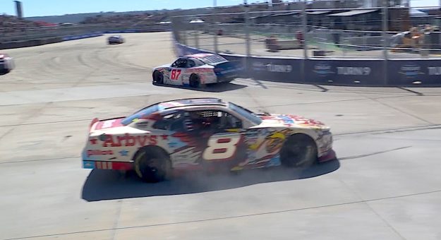 Sammy Smith spins from third, keeps going