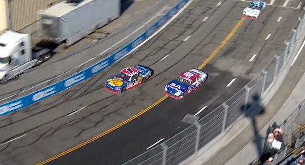 Kvapil takes lead from Retzlaff at Coronado