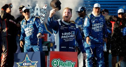Austin Hill claims O’Reilly Series win at Naval Base Coronado