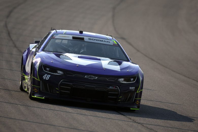 Alex Bowman drives at Chicagoland.