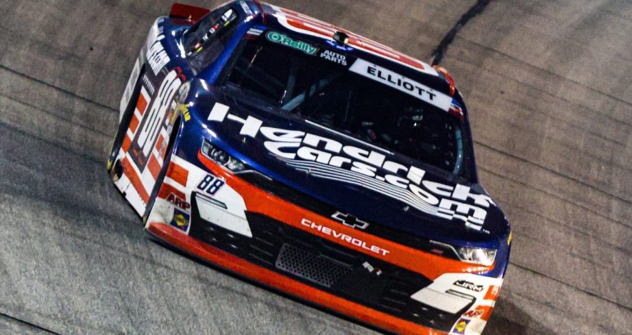 Chase Elliott drives at Chicagoland.