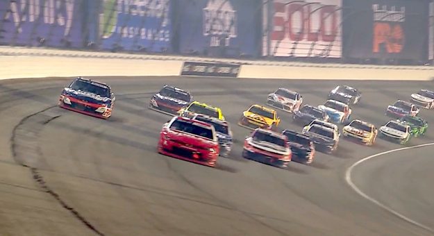 Love, Gray and Elliott battle on restart at Chicagoland