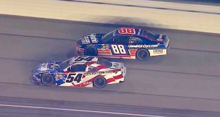Promo Image for Taylor Gray takes the lead from Chase Elliott