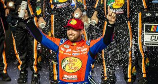 Promo Image for Recap: Briscoe holds off Bell, wins at Chicagoland