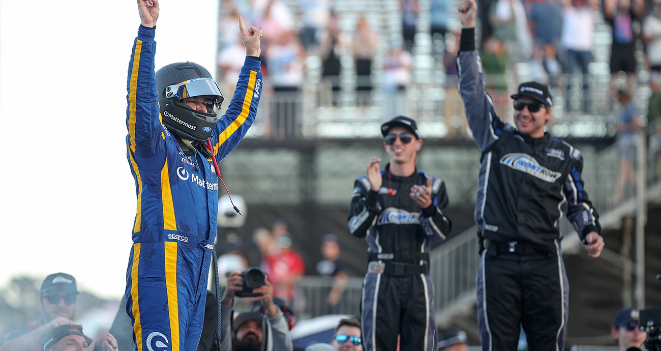 Layne Riggs wins Naval Base Coronado in the Craftsman Truck Series.