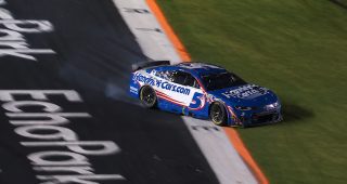 Promo Image for Larson slides through infield grass late at EchoPark