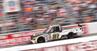 Promo Image for Eckes holds off heat, perseveres for North Wilkesboro top five