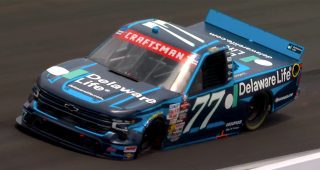 Flat left-front tire slows Hocevar in Truck race