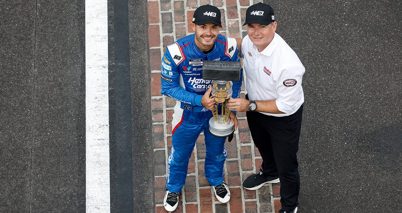 kyle larson and jeff gordon on indy bricks