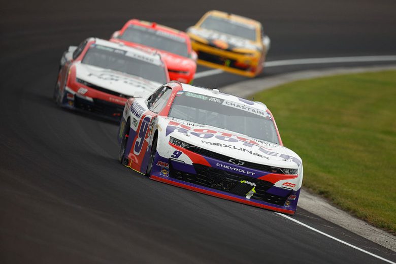 A general view of racing at Indianapolis.
