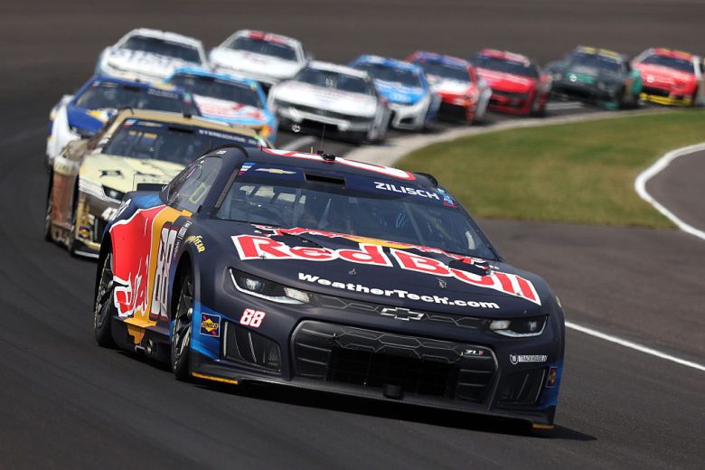 Connor Zilisch drives the No. 88 Chevrolet.
