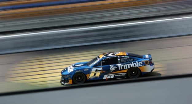 Sunday Setup: New tire, late-stage caution wrinkle come into Iowa focus