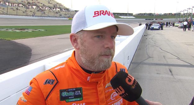 Allgaier frustrated with Crews after late Iowa crash: 'A shame that we didn't have a chance'