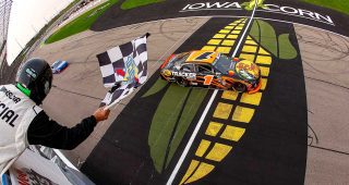 Promo Image for Kvapil blooms late, wins Iowa for second straight victory