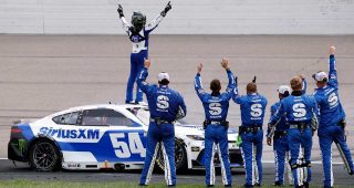 Promo Image for Recap: Gibbs fends off Bell for thrilling Iowa triumph