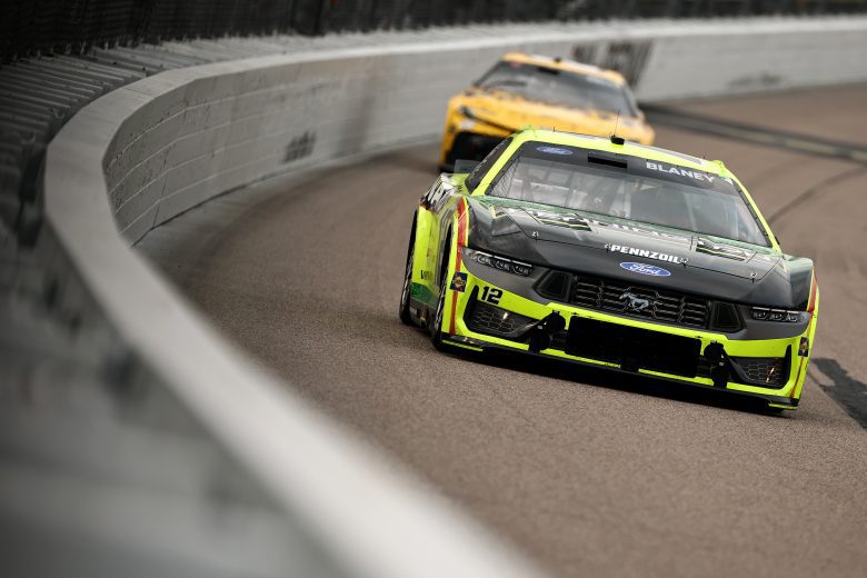 Ryan Blaney leads Christopher Bell.