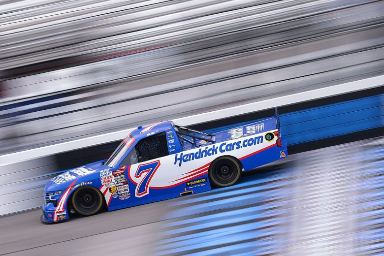 Shane van Gisbergen drives at Richmond.